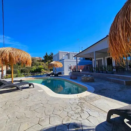 Dream Luxury & Apartment Pastida